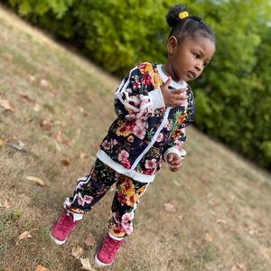 Daisy track suit